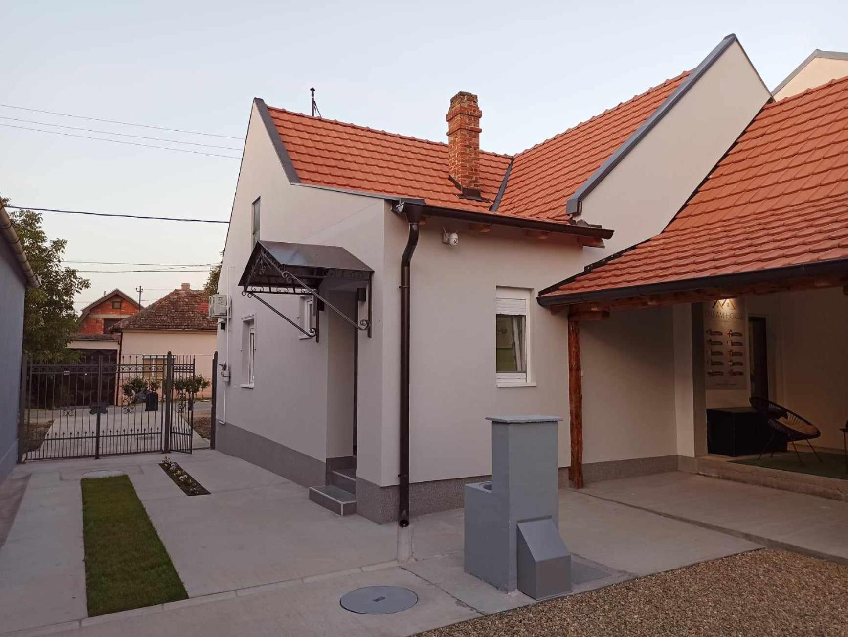 Dream House Apartment Vrsac Luaran gambar